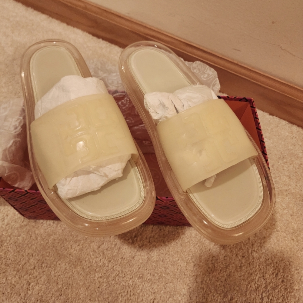 Tory burch